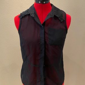 Vera wang sleeveless black top
